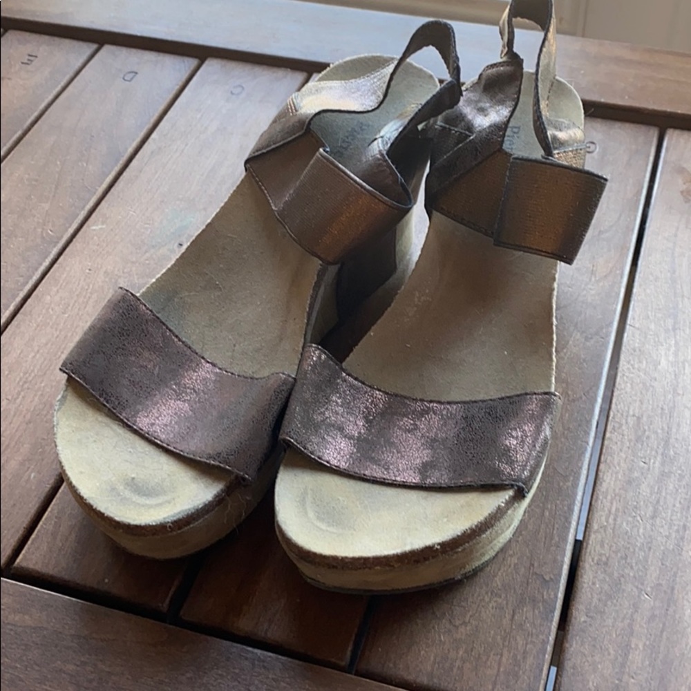 Pierre dumas wedges